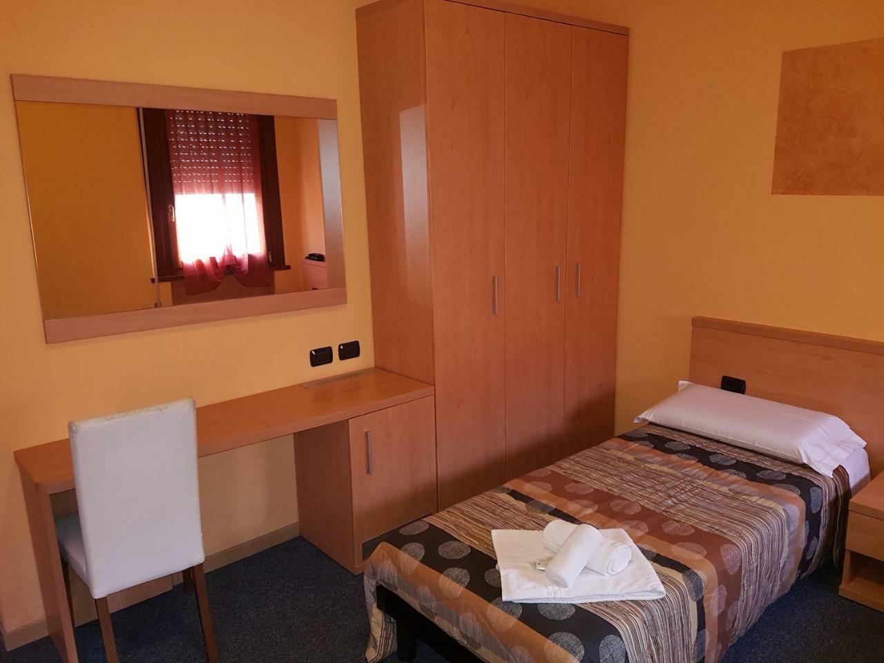 Albergo Ristorante Al Gallo Sanguinetto Eksteriør bilde